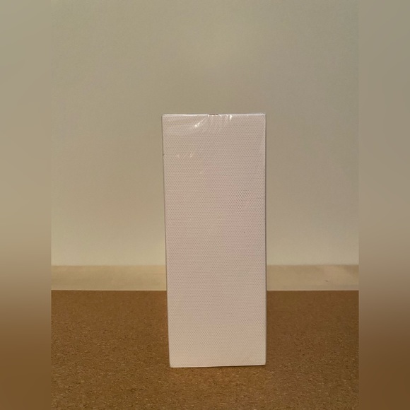 Eight & Bob Annicke Collection 1 - Picture 4 of 6